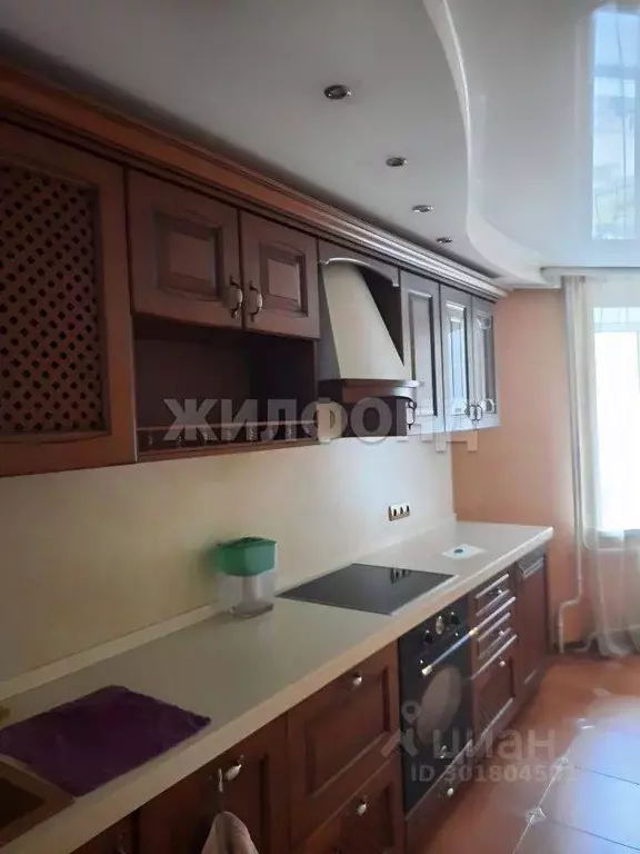2-к кв. Томская область, Томск ул. Интернационалистов, 8/2 (84.7 м) - Фото 0