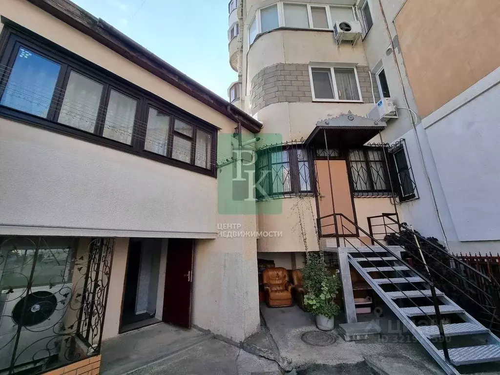 3-к кв. Крым, Алушта ул. 60 лет СССР, 10 (95.3 м) - Фото 1