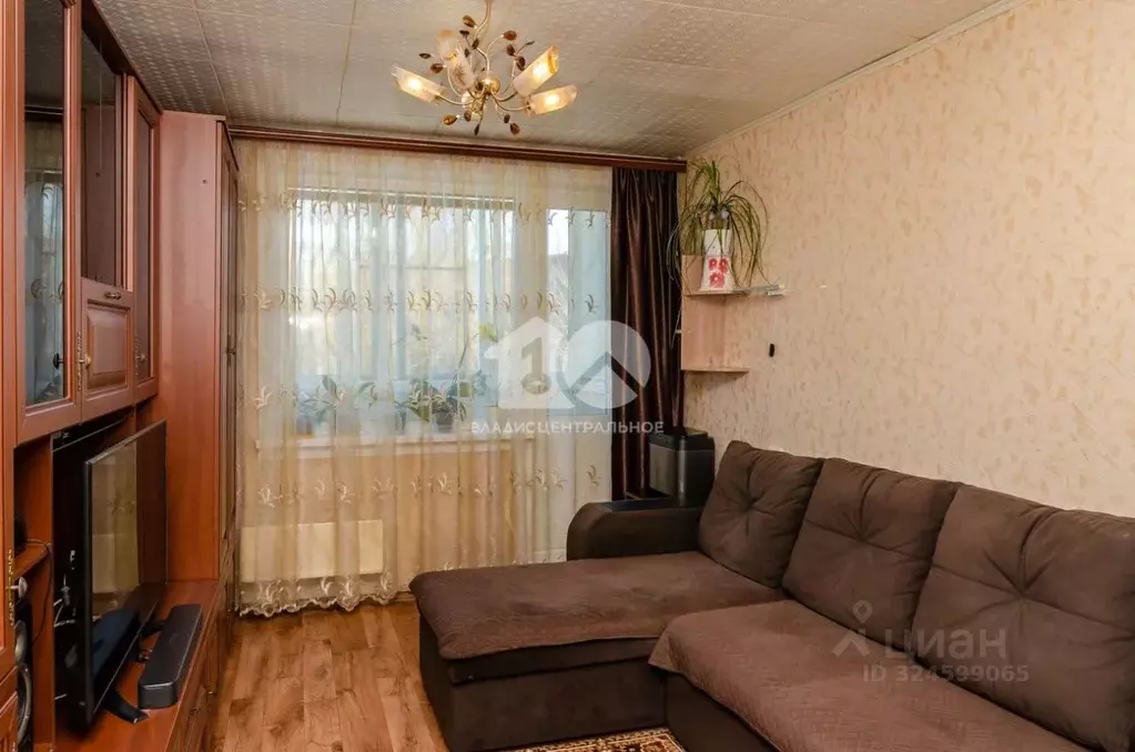 3-к кв. Новосибирская область, Бердск ул. Микрорайон, 63 (57.4 м) - Фото 1