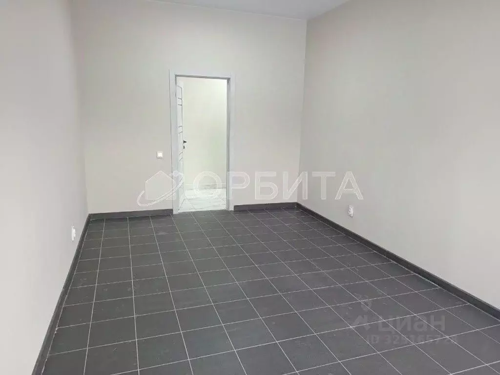 Офис в Тюменская область, Тюмень ул. 50 лет Октября, 120 (19 м) - Фото 2