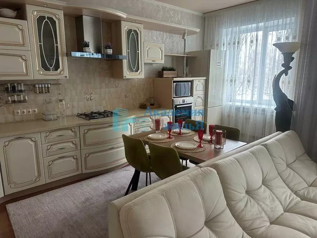 3-к кв. Саратовская область, Балаково ул. Набережная Леонова, 71 (93.0 ... - Фото 0