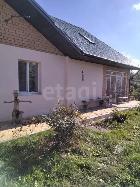 Дом в Саратовская область, Энгельсский район, с. Красный Яр ул. Карла ... - Фото 2