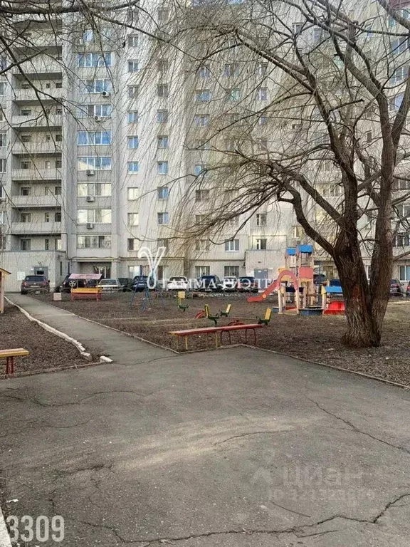 3-к кв. Саратовская область, Саратов ул. Усть-Курдюмская, 1 (85.0 м) - Фото 0