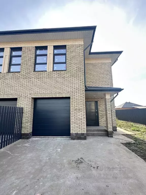 Таунхаус в Оренбургская область, Оренбургский район, с. Ивановка ул. ... - Фото 1