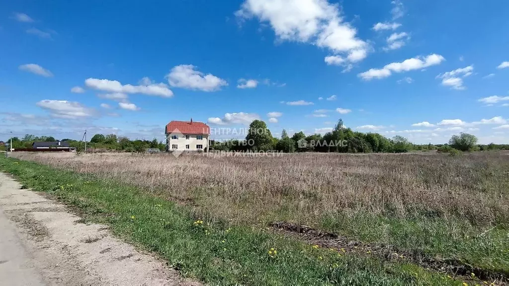 Участок в Рязанская область, Рязанский район, Подвязьевское с/пос, с. ... - Фото 1