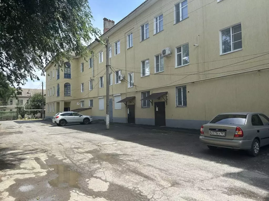 Помещение свободного назначения в Ростовская область, Морозовск ул. ... - Фото 1