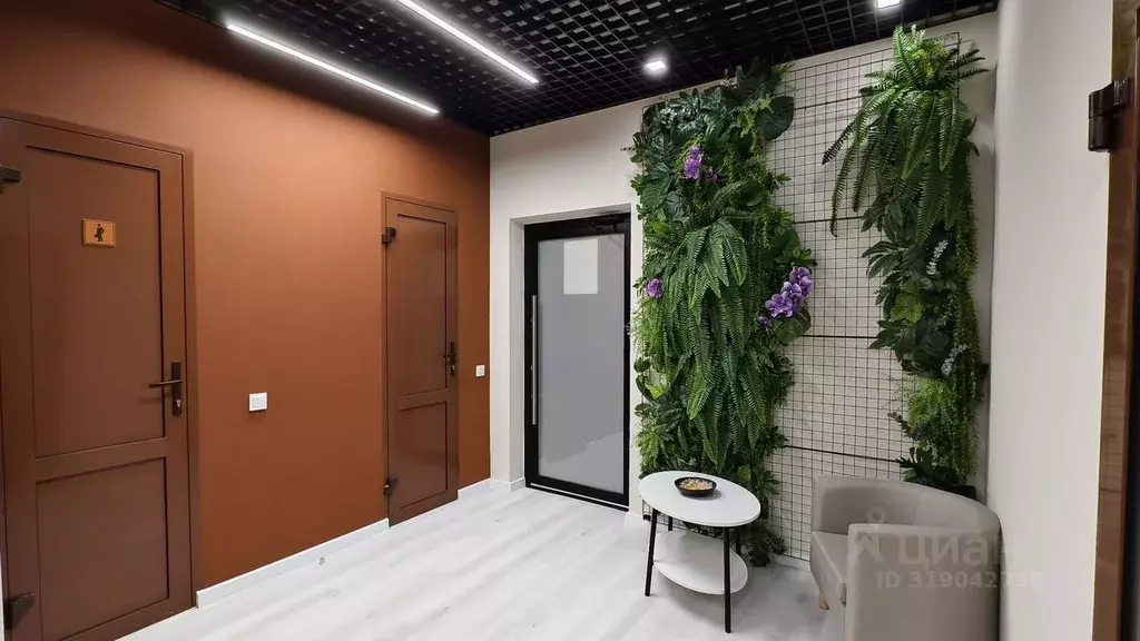 Офис в Тюменская область, Тюмень ул. Володарского, 14/1 (126 м) - Фото 1
