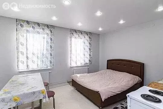 Квартира-студия: Тюмень, улица Республики, 204к5 (27.3 м) - Фото 1