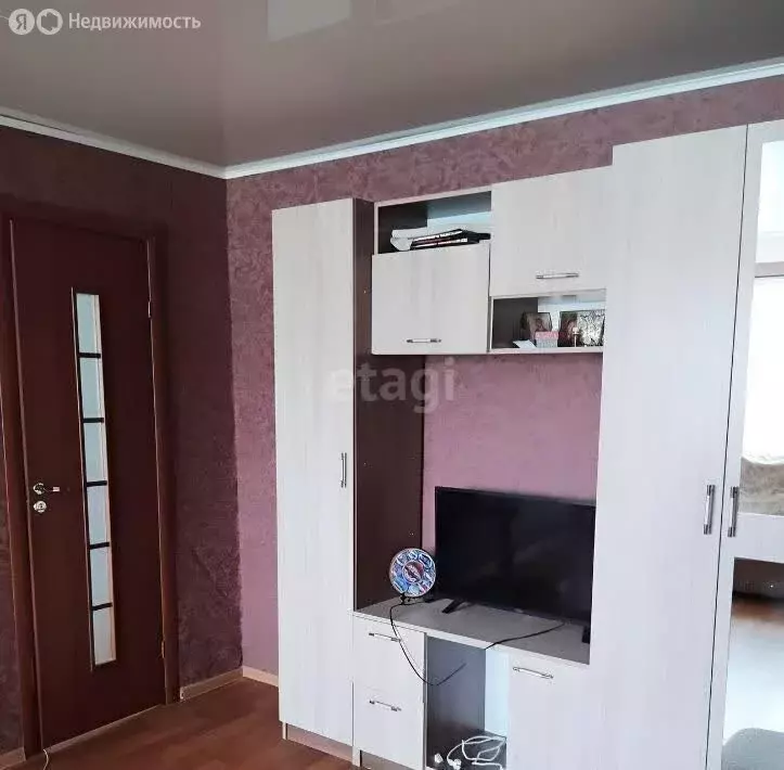 3-комнатная квартира: Саратов, улица имени Н.Г. Чернышевского, 2 (43 ... - Фото 2