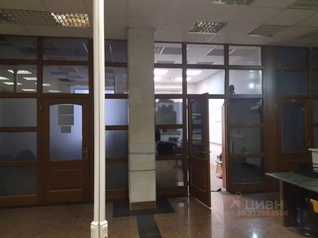 Торговая площадь в Москва Кирпичная ул., 32К24 (1000 м) - Фото 0