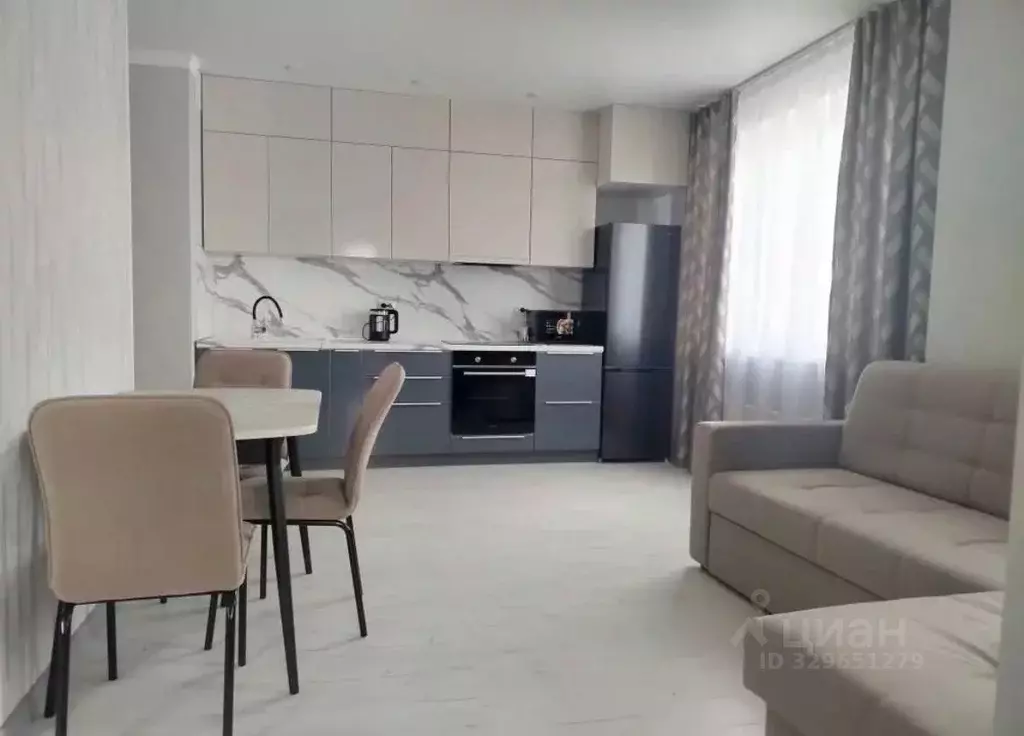 2-к кв. Тюменская область, Тюмень ул. Новоселов, 90 (54.0 м) - Фото 1