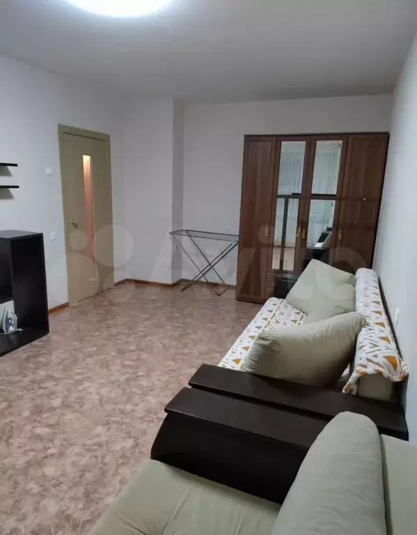 1-к. квартира, 39 м, 8/9 эт. - Фото 0