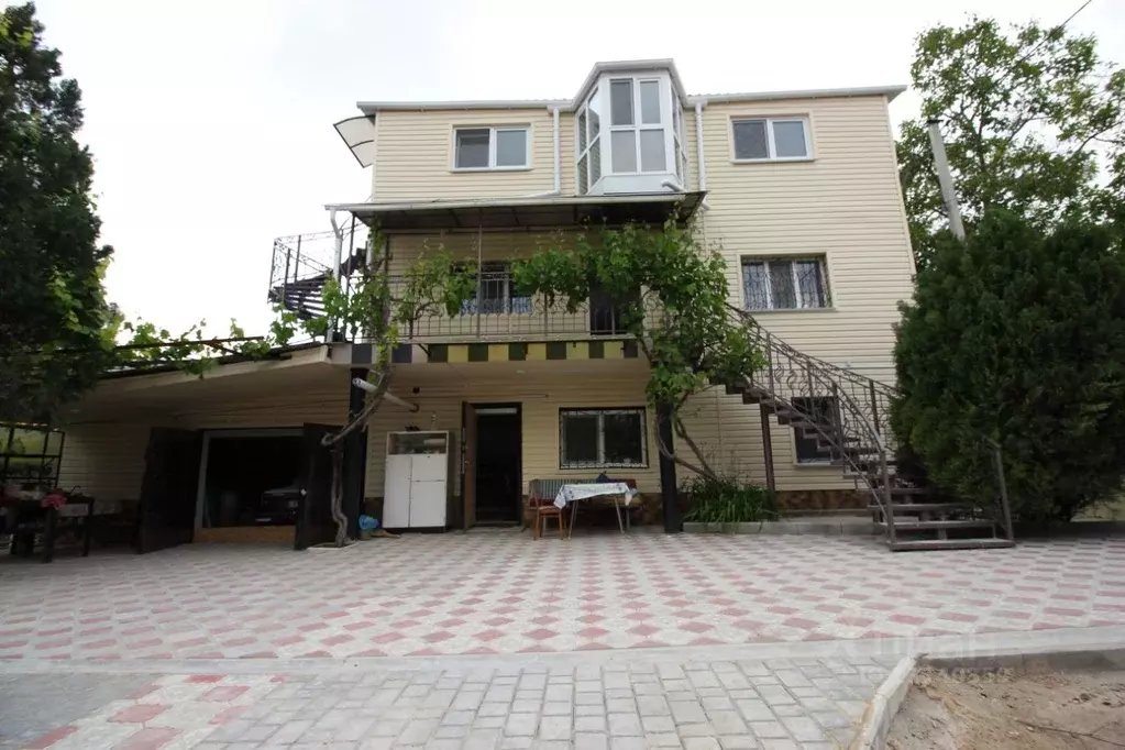 Дом в Севастополь ул. Маршала Бирюзова (180 м) - Фото 1