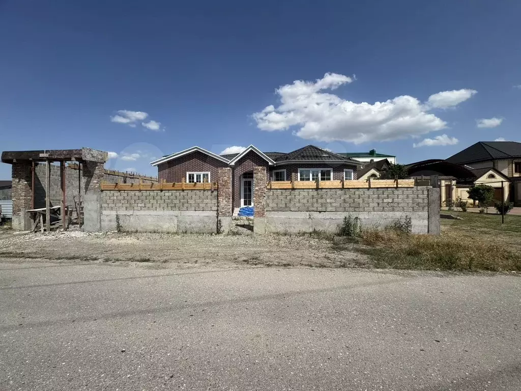 Дом 170 м на участке 3 сот. - Фото 0