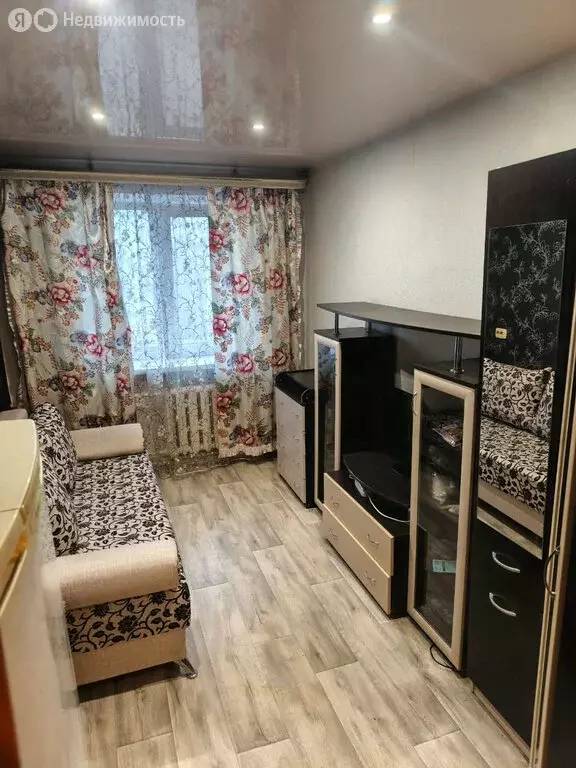 1к в 4-комнатной квартире (10 м) - Фото 1