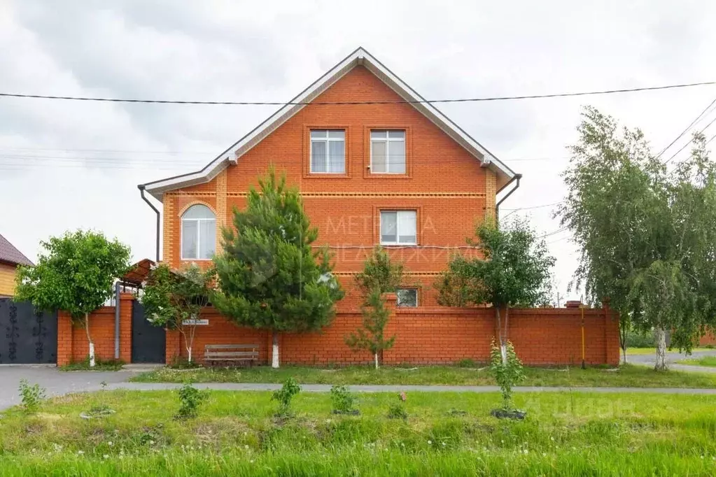 Коттедж в Тюменская область, Тюмень ул. Александра Сазонова, 59 (341 ... - Фото 1