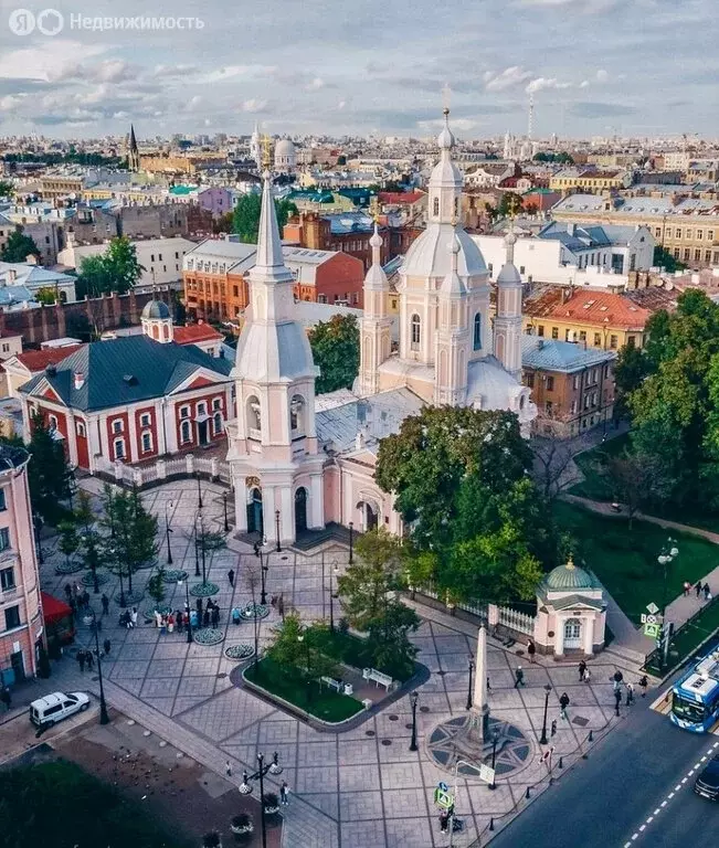 3-комнатная квартира: Санкт-Петербург, 5-я линия Васильевского ... - Фото 0