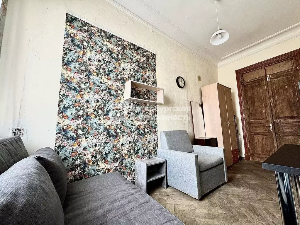 Комната Санкт-Петербург 8-я Советская ул., 51/8 (11.7 м) - Фото 0