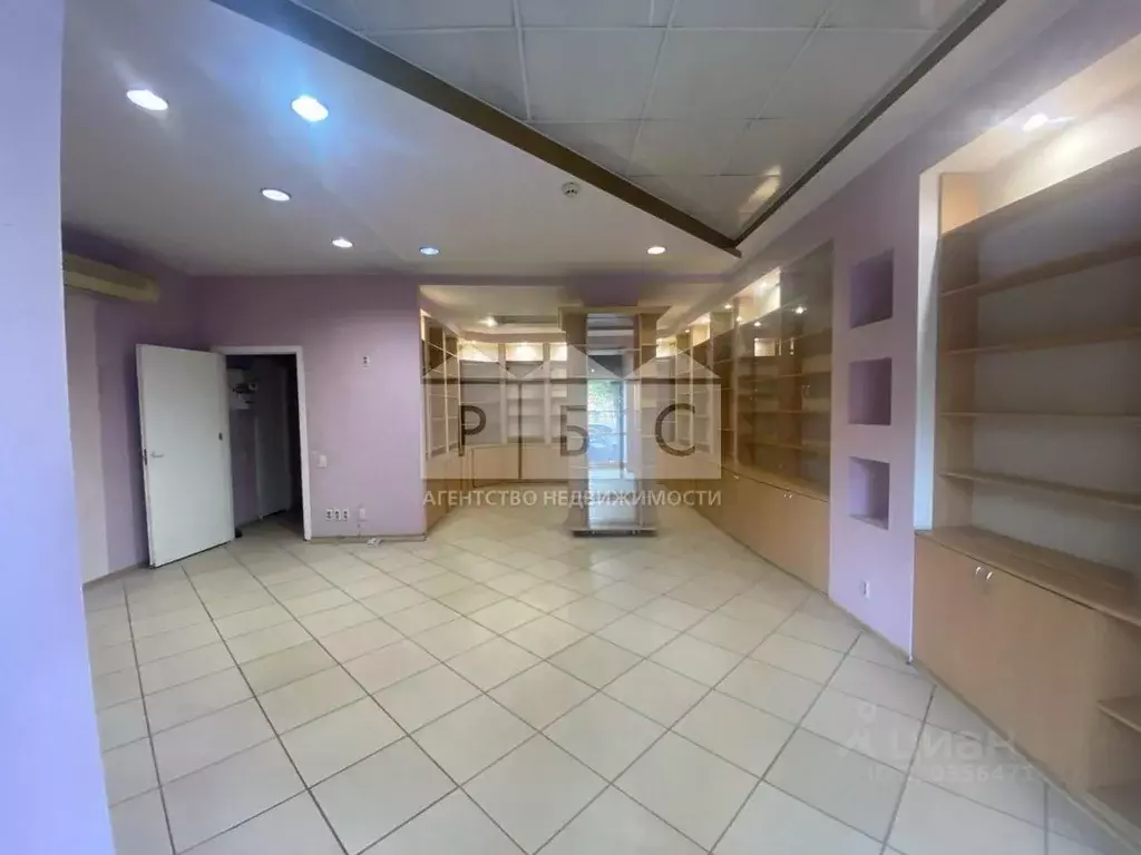 Торговая площадь в Саратовская область, Саратов Астраханская ул., 81 ... - Фото 2