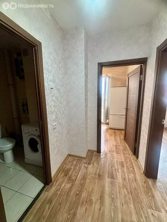 1-комнатная квартира: Жилина, улица Генерала Лаврова, 16 (33.8 м) - Фото 1