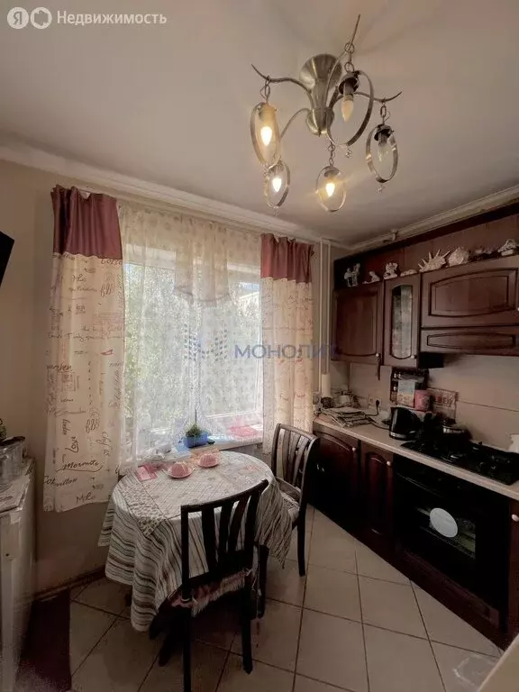 3-комнатная квартира: Нижний Новгород, улица Ванеева, 227 (74.8 м) - Фото 0