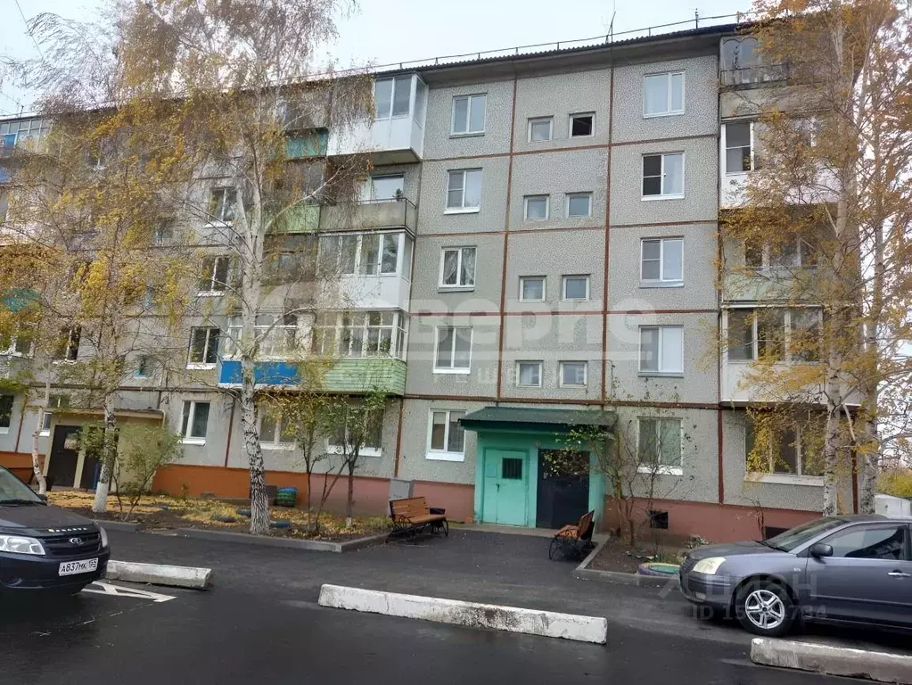 2-к кв. Омская область, Таврическое рп ул. Лермонтова, 1 (51.0 м) - Фото 1