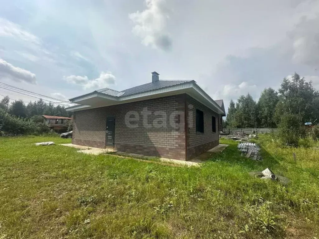 Дом в Башкортостан, Уфа городской округ, д. Карпово ул. Снежная, 28 ... - Фото 0