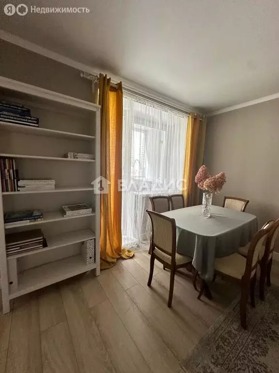 3-комнатная квартира: Тобольск, улица Радищева, 1 (80 м) - Фото 1