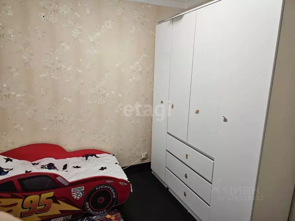 3-к кв. Курская область, Курск просп. Хрущева, 4 (83.0 м) - Фото 1