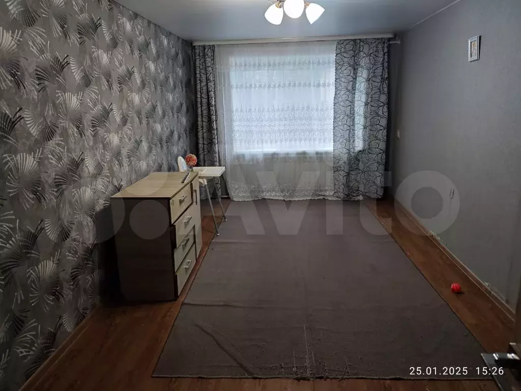 Комната 30 м в 5-к., 4/4 эт. - Фото 1