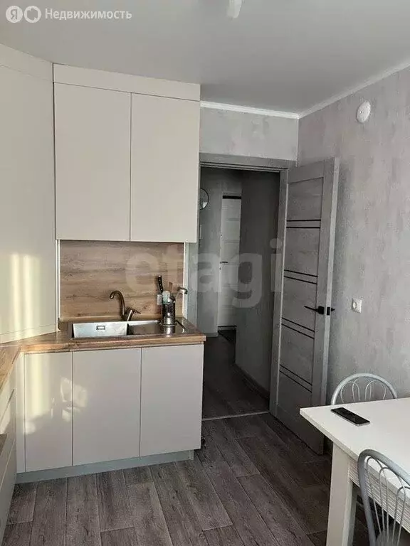 3-комнатная квартира: Дятьково, улица Усадьба РТС, 9 (59 м) - Фото 1
