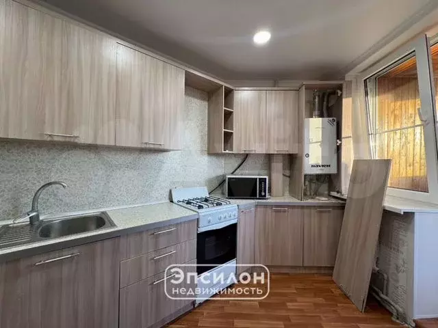 1-к. квартира, 42 м, 4/10 эт. - Фото 0