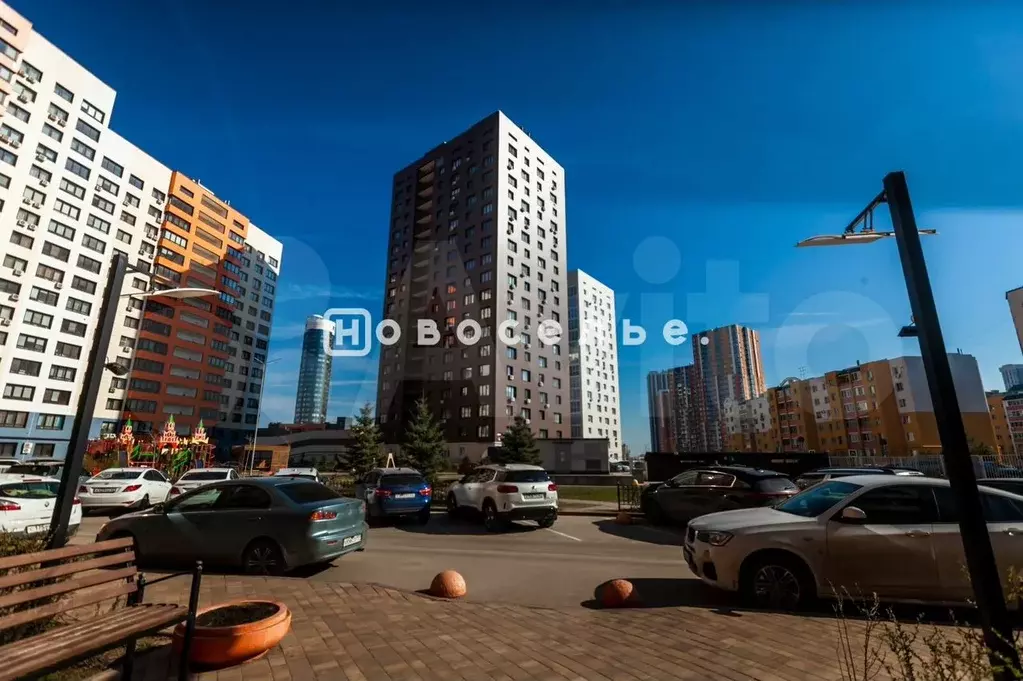 1-к. квартира, 53 м, 15/18 эт. - Фото 1