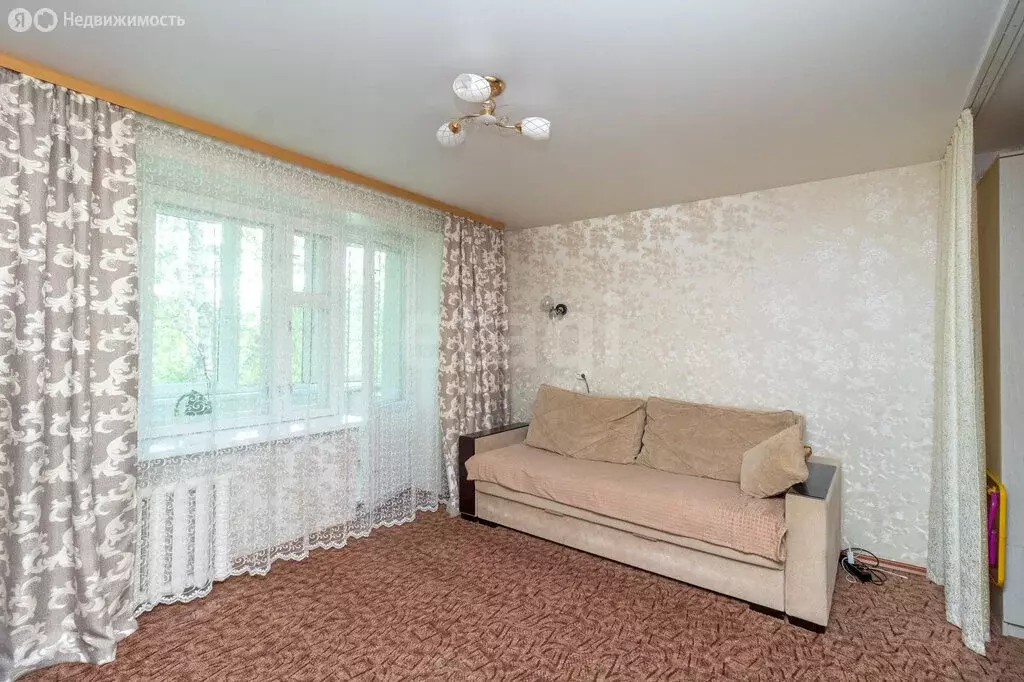 1-комнатная квартира: Тюмень, улица Ватутина, 20 (33 м) - Фото 1