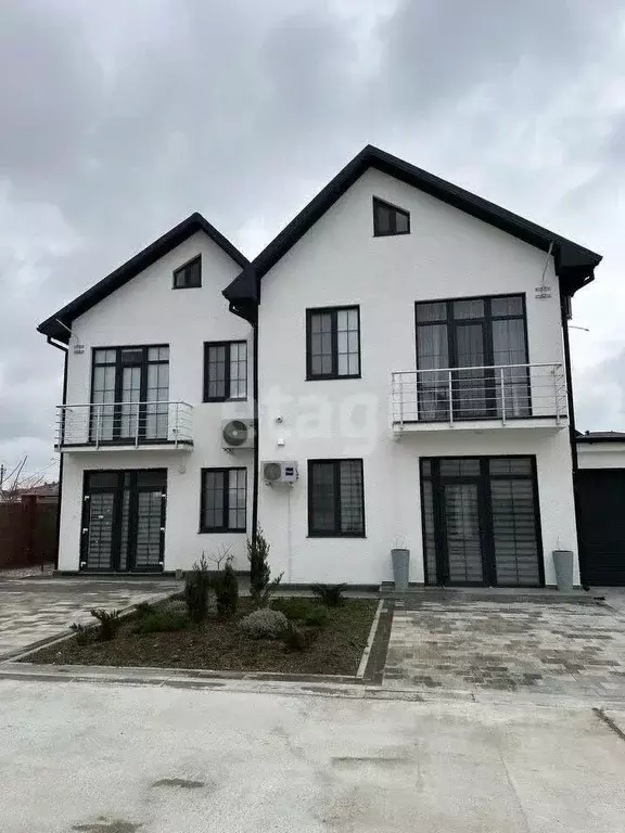 Таунхаус в Крым, Евпатория городской округ, Заозерное пгт ул. ... - Фото 0