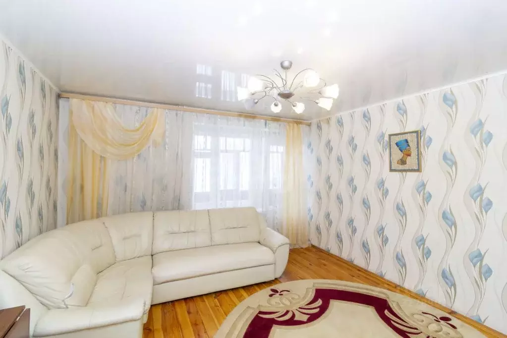 3-к кв. Тюменская область, Тюмень Ставропольская ул., 4 (73.4 м) - Фото 1