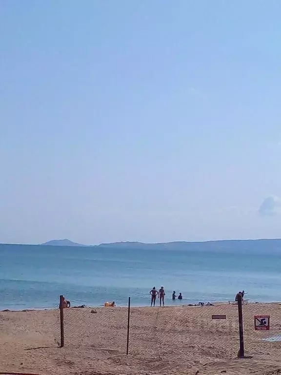 Участок в Крым, Феодосия муниципальный округ, Приморский пгт ул. ... - Фото 0