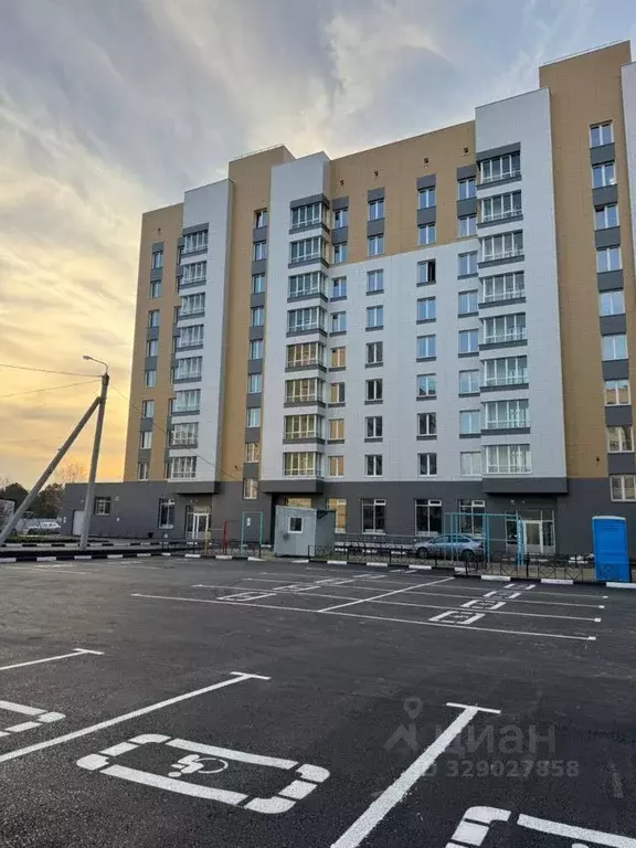 1-к кв. Омская область, Омск Сибирский просп., 43 (52.0 м) - Фото 1