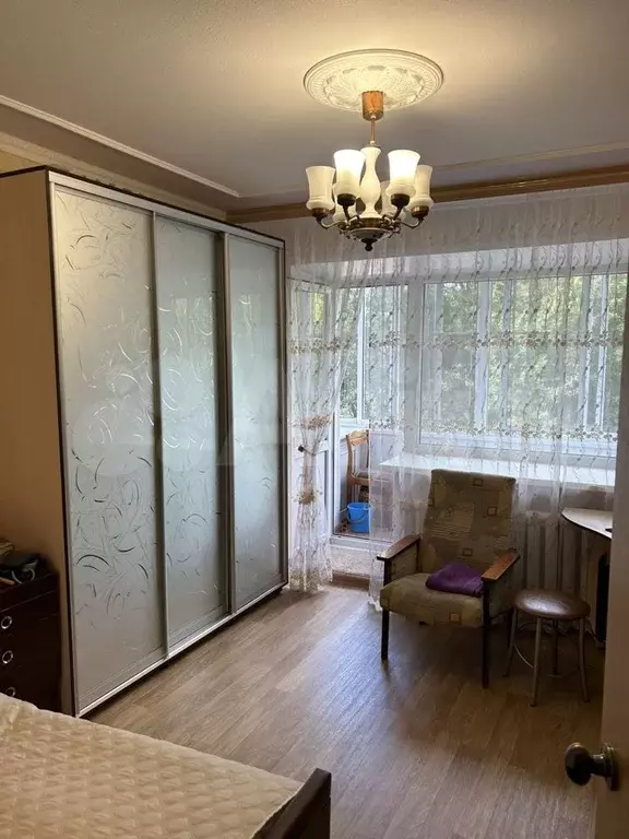 4-к. квартира, 60 м, 2/5 эт. - Фото 0