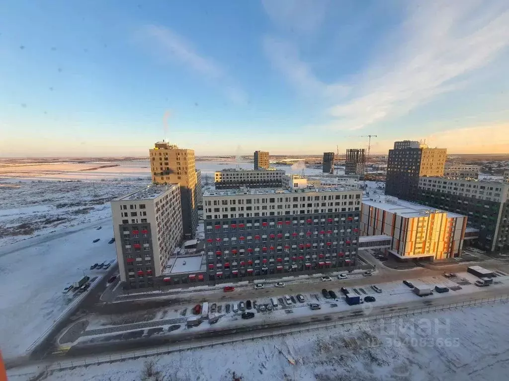 3-к кв. Тюменская область, Тюмень ул. Тимофея Чаркова, 81к1 (56.0 м) - Фото 1