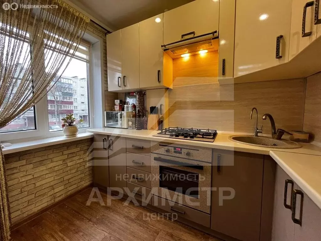 3-комнатная квартира: Курск, микрорайон Курского Завода Тракторных ... - Фото 2