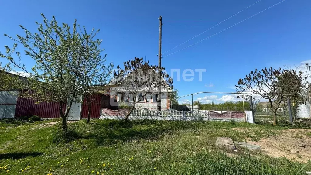 Дом в Брянская область, Погар рп ул. Октябрьская, 108 (109 м) - Фото 1