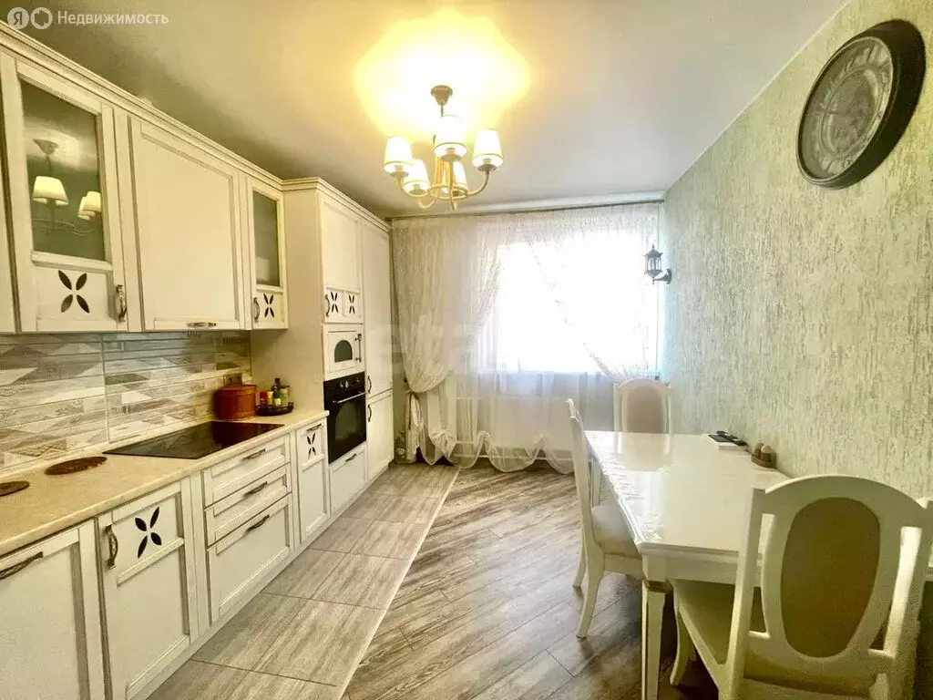3-комнатная квартира: Ульяновск, улица Ульяны Громовой, 5А (80.6 м) - Фото 1
