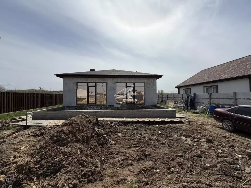 Дом в Севастополь с. Осипенко, ул. Енисейская, 15 (110 м) - Фото 1