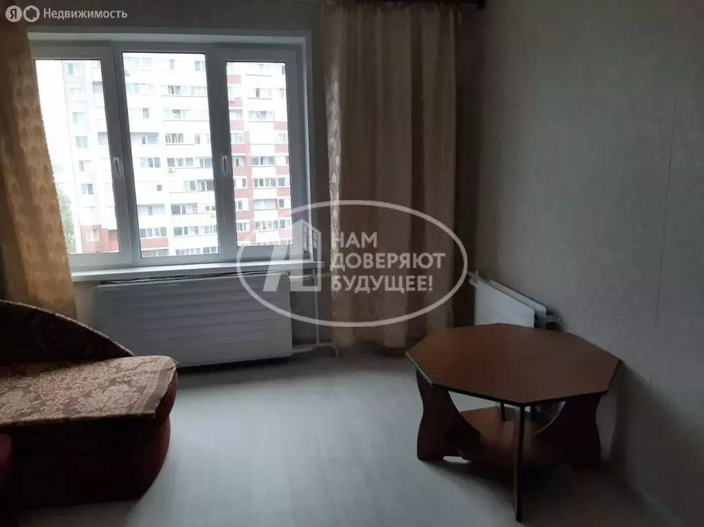 4-комнатная квартира: Ижевск, улица А.Н. Сабурова, 13 (68.9 м) - Фото 1