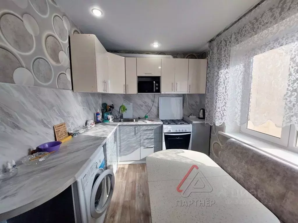 1-к кв. Ульяновская область, Димитровград Братская ул., 19 (40.0 м) - Фото 1