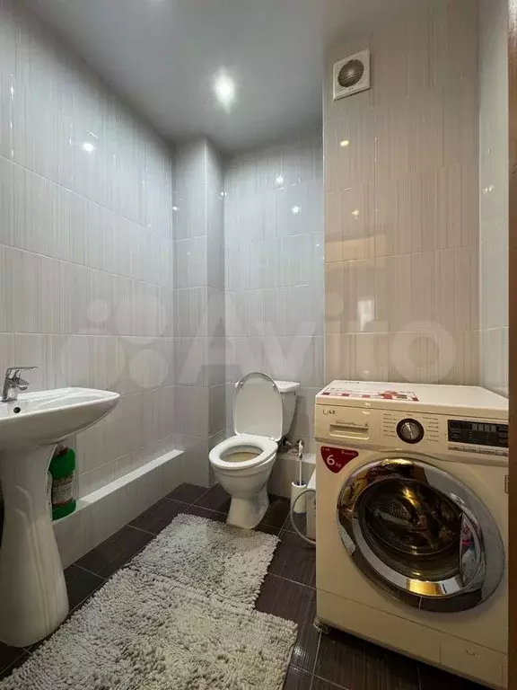 3-к. квартира, 89 м, 3/3 эт. - Фото 1