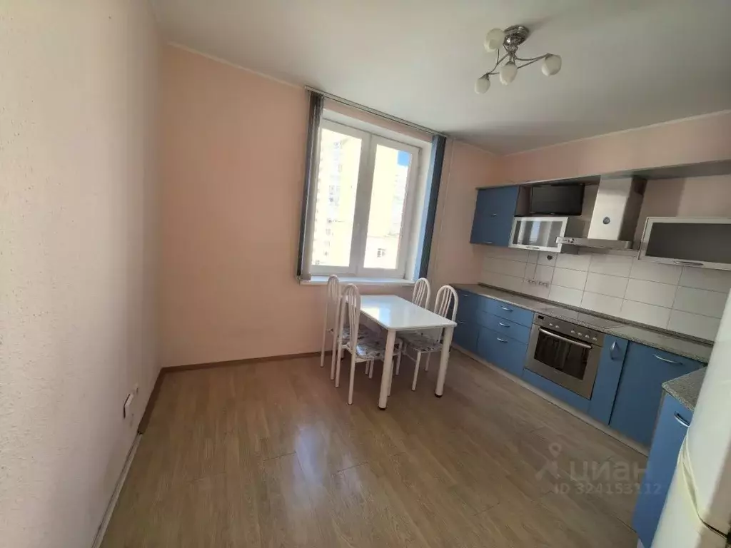 3-к кв. Свердловская область, Екатеринбург ул. Соболева, 21к1 (81.1 м) - Фото 1