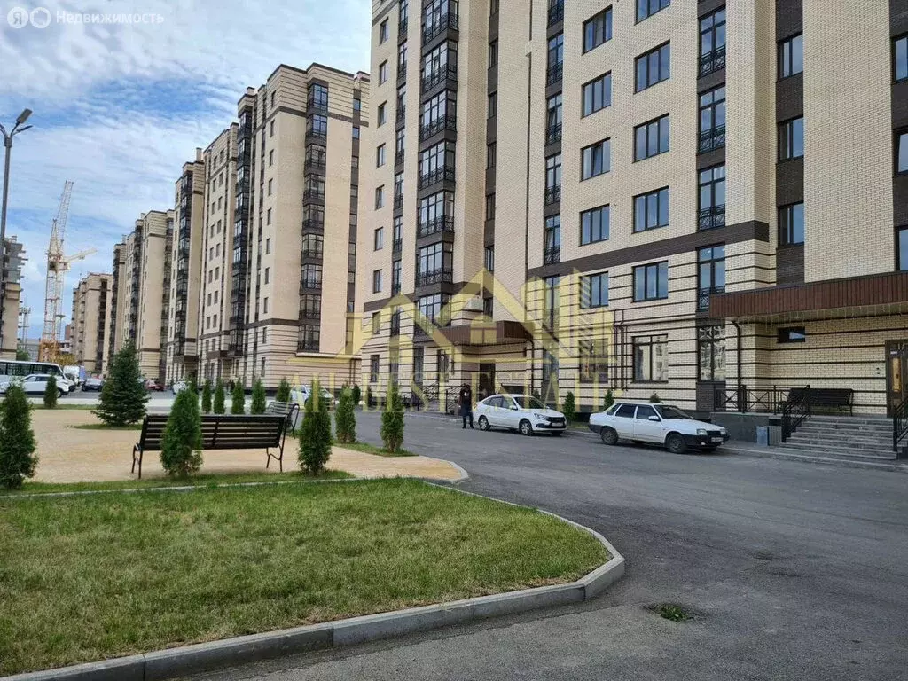 2-комнатная квартира: Владикавказ, улица Астана Кесаева, 44 (64 м) - Фото 1