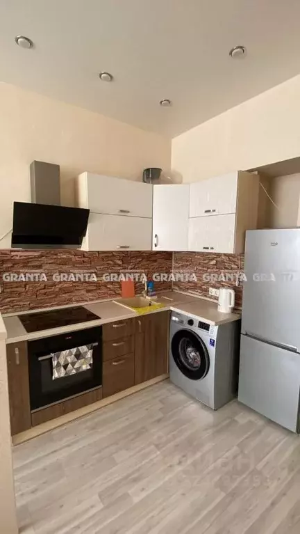 Студия Красноярский край, Красноярск ул. Вильского, 16 (30.0 м) - Фото 1